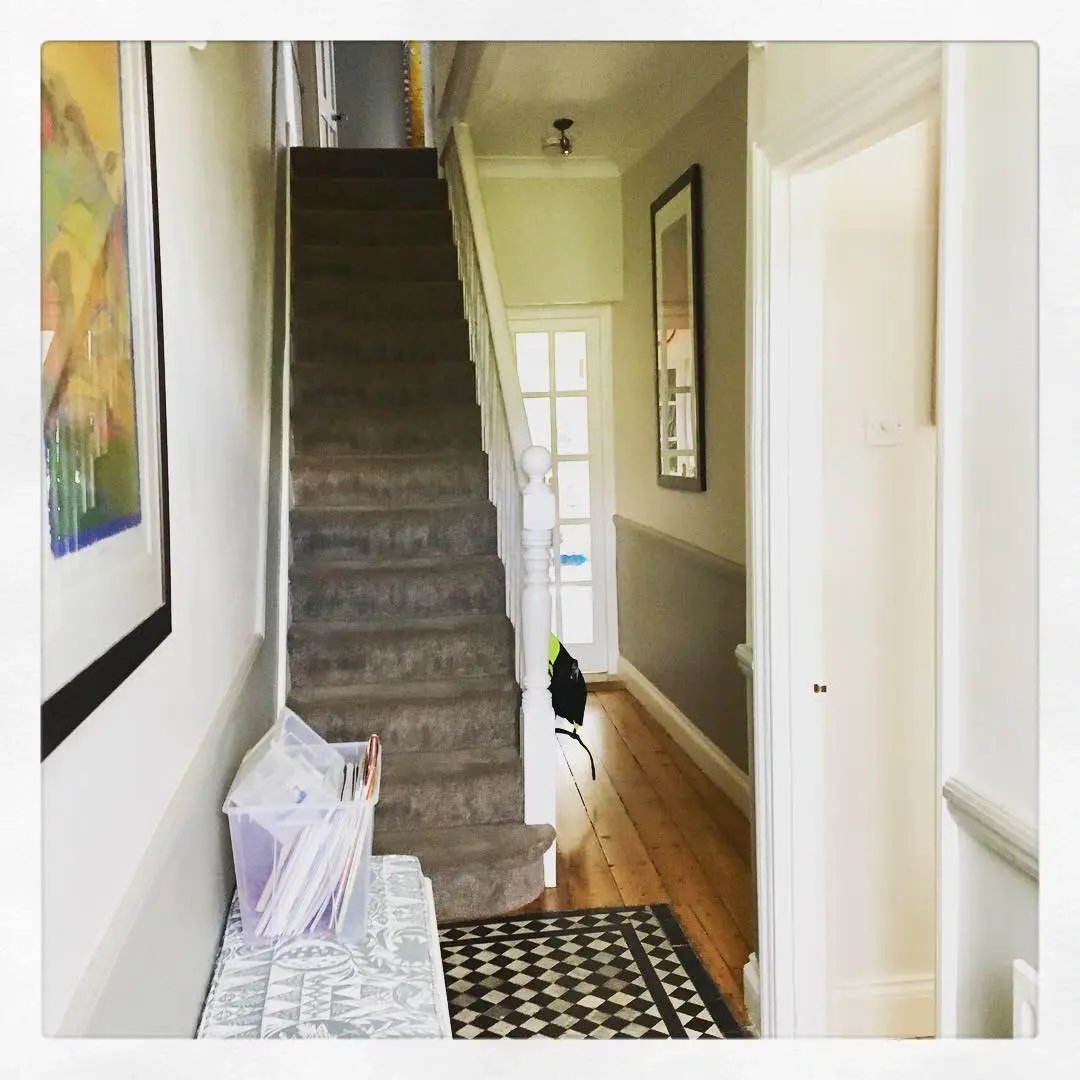 Belle & Cosy Interior Design - Mortlake home staging Hallway before 2